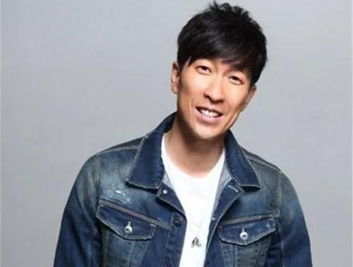 情史“最干净”的6位男星，有演技有作品，每位都把妻子宠成公主