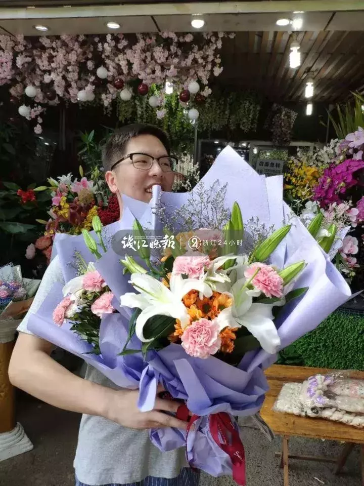 7000人一天捐了80万!对遭遇不幸的恩恩一家,杭州人想一起