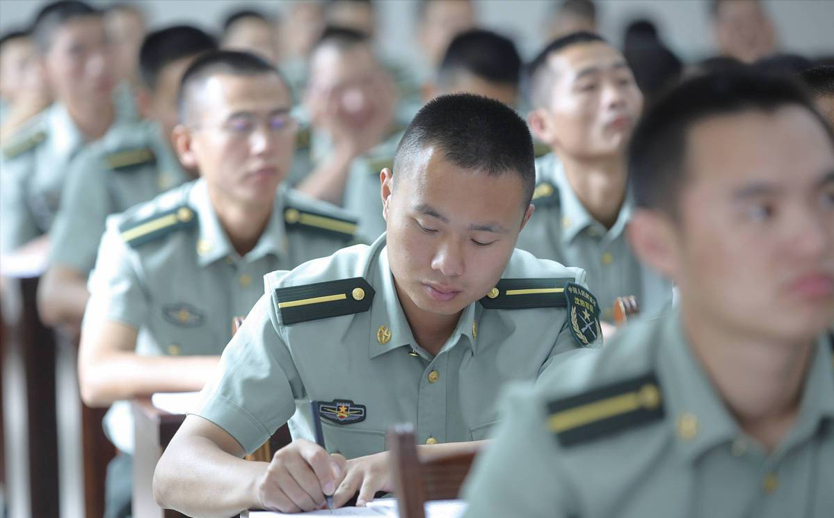 当兵考军校,当兵考军校考什么科目