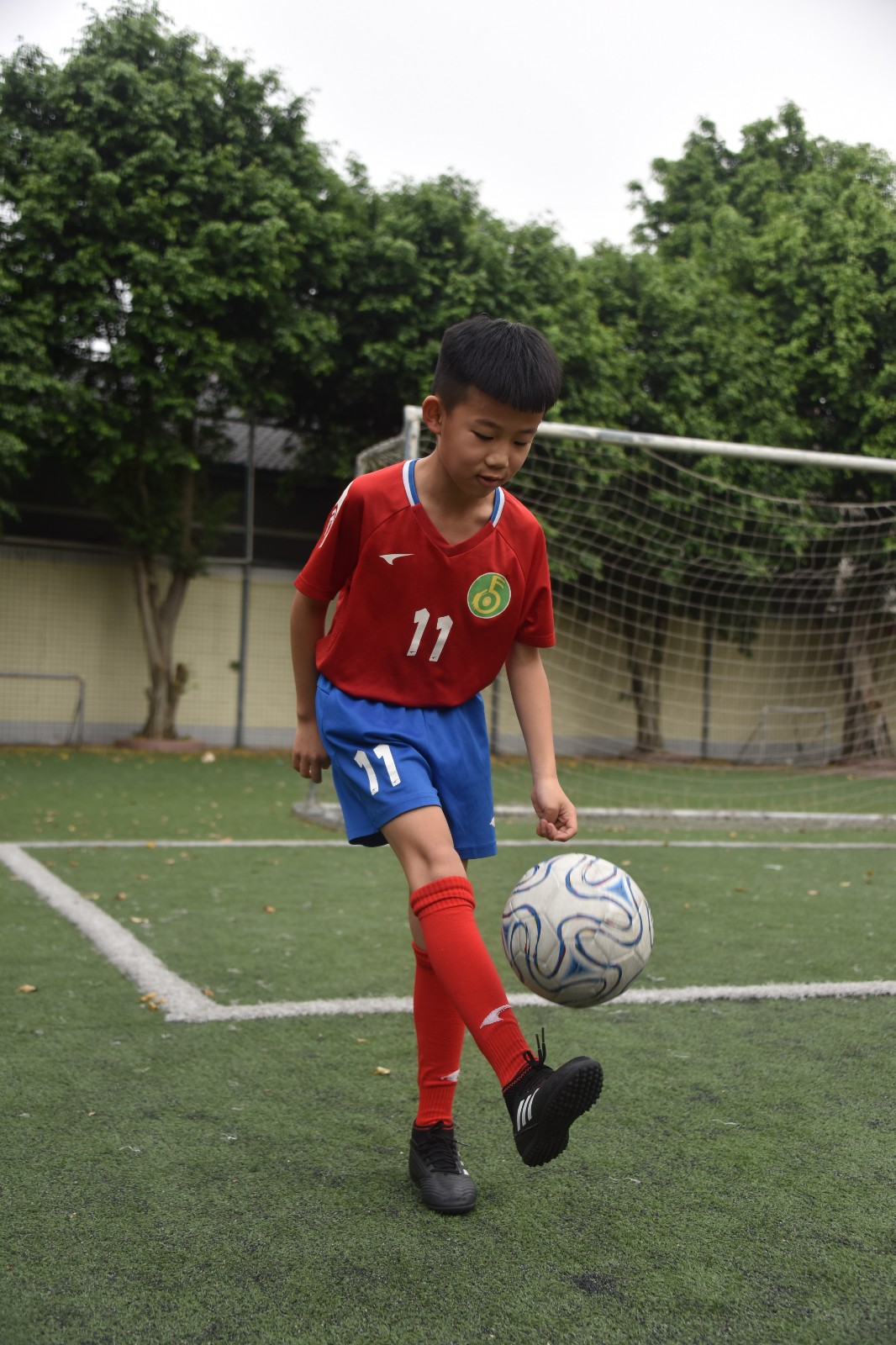 天河｜七场比赛攻入20球荣获“最佳射手 ”，龙洞小学这个“足球小子”不简单！