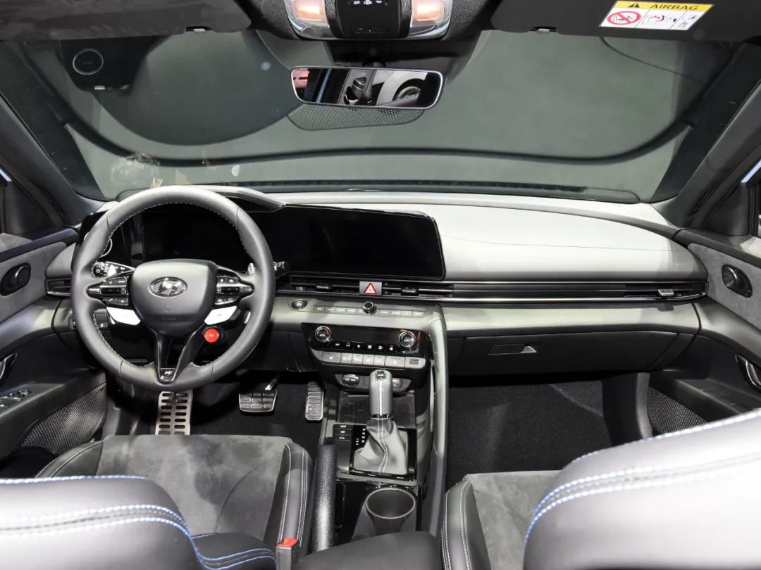 长安福特EVOS正式上市；广汽丰田锋兰达正式亮相