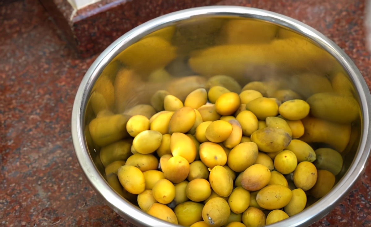 橄榄球怎么做好吃(自制橄榄菜,家庭配方自己动手就能做,健康零添加,比