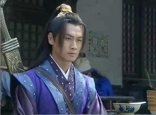 所以才如此的不幸,说起来《龙行天下》确实是他为数不多的正面角色!
