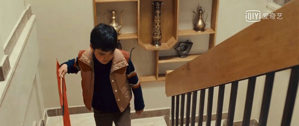 兄弟被强暴，他假装没看见：千万别当爱的炮灰，叫人心疼