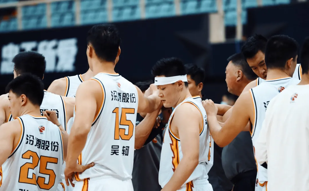 cba张宁去哪里（曾经被下放到发展联盟，如今大爆发了！张宁，谁说他打不了CBA）