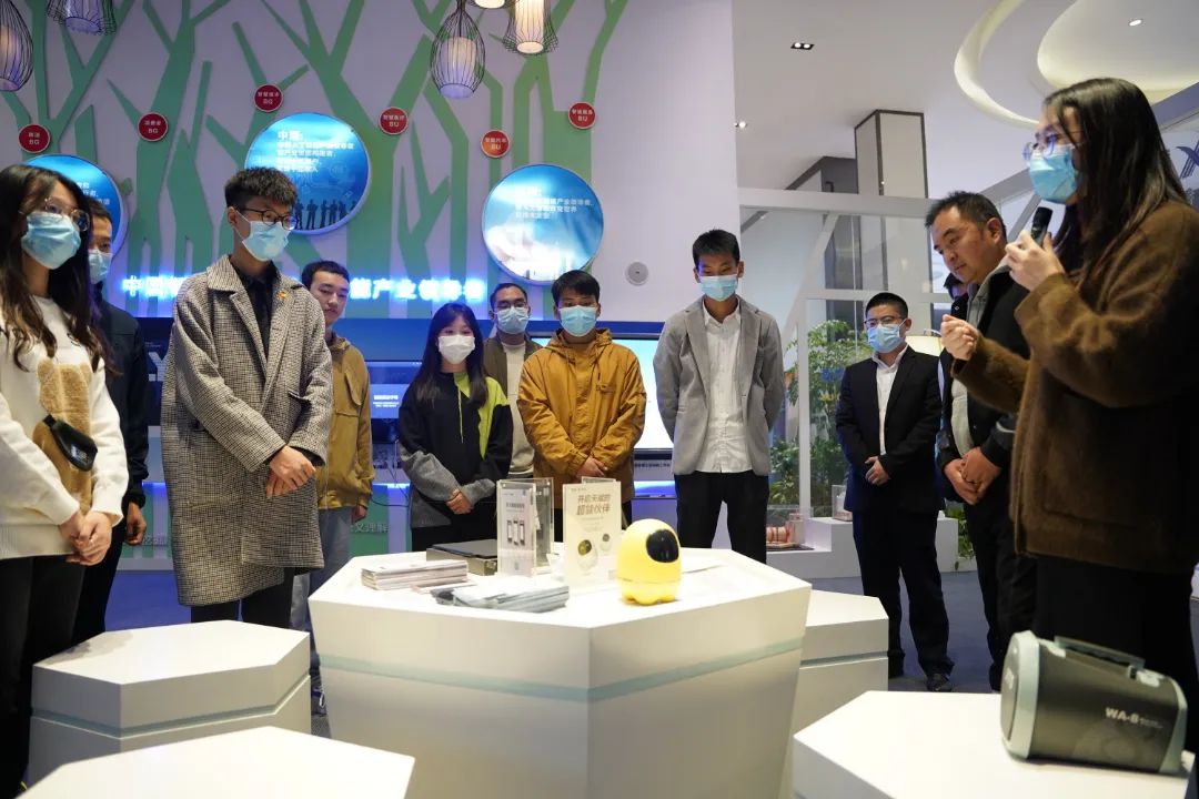 【青年看洛阳】青年代表为科技创新“尖兵”点赞