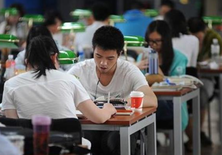 都是专科，430分考上和200分考上一样吗，差距不是一星半点