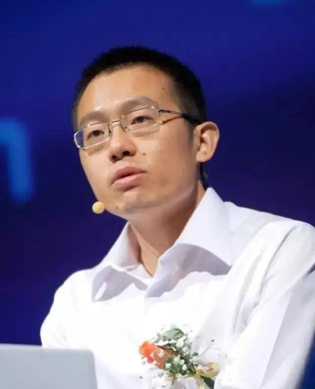 科技鬼才李一男:从华为"太子爷"沦为阶下囚,一把好牌被他打烂