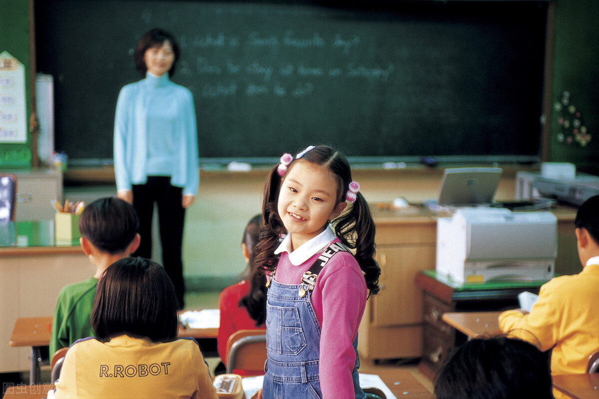 副词性关联词语在高中英语教材阅读部分的调查研究