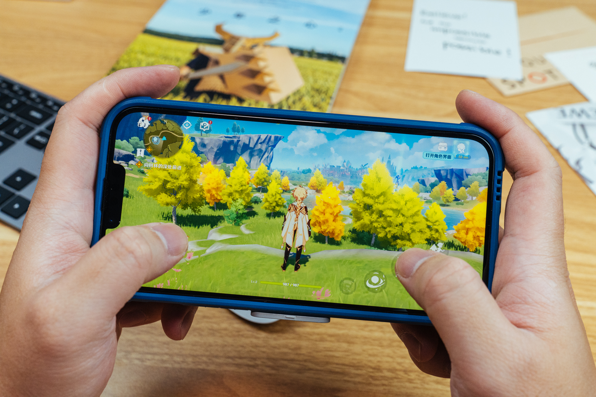 入手iPhone 13后，出行绝不能少了多功能闪焰狐双向快充无线充电宝