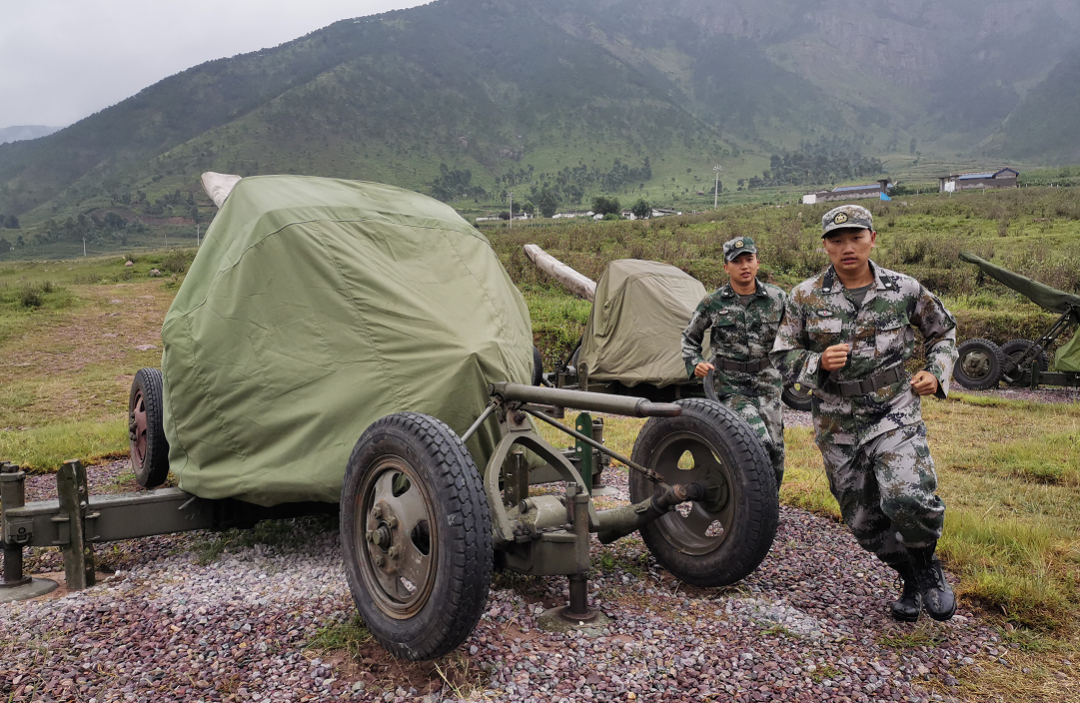 有料！109名预备役士兵报名应征