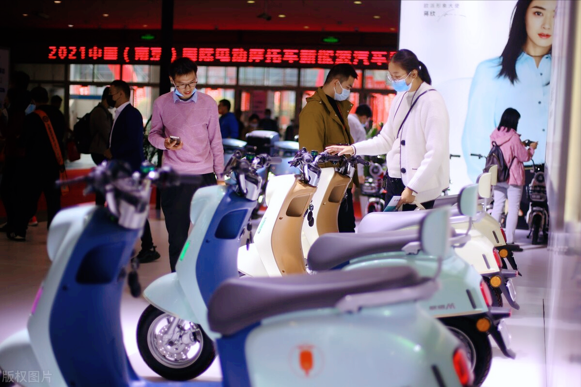 電動車哪個牌子好，什么價位性價比高？看這份“熱銷榜”就明白了
