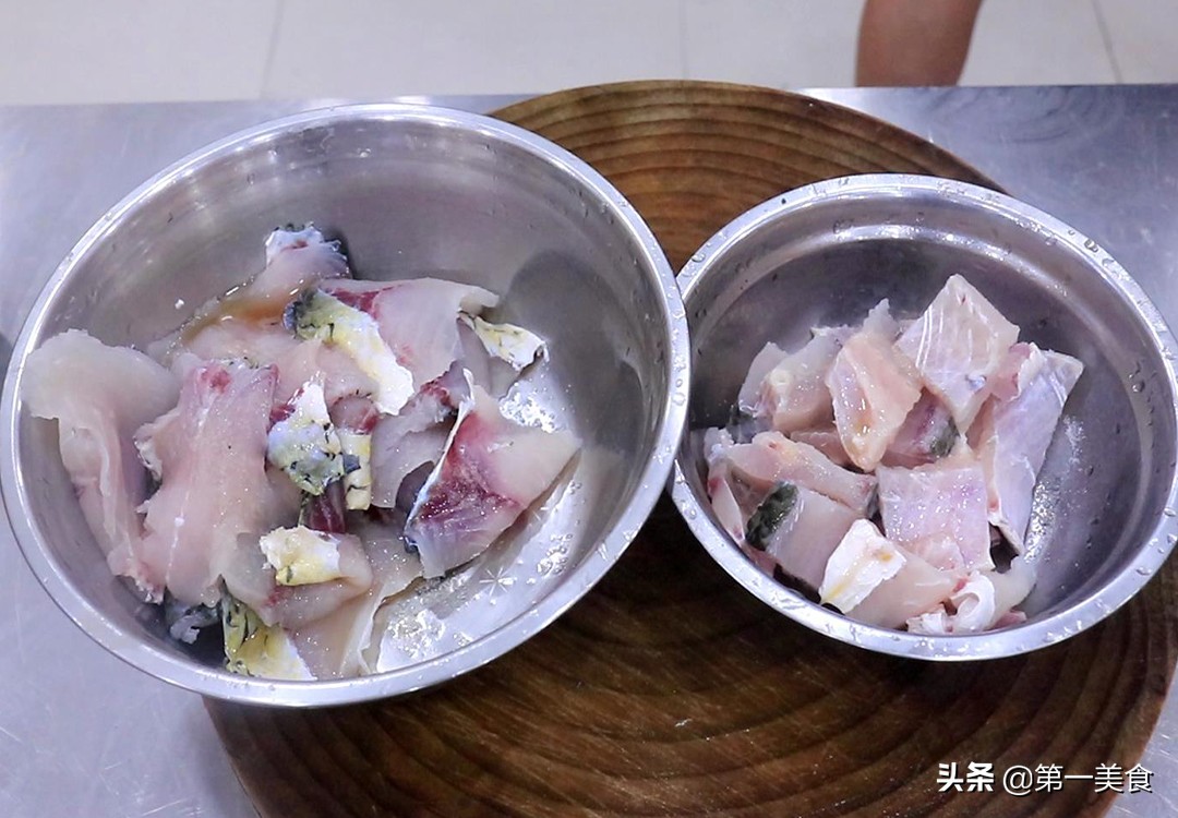 草鱼怎么做好吃,草鱼怎么做好吃又简单家常的视频