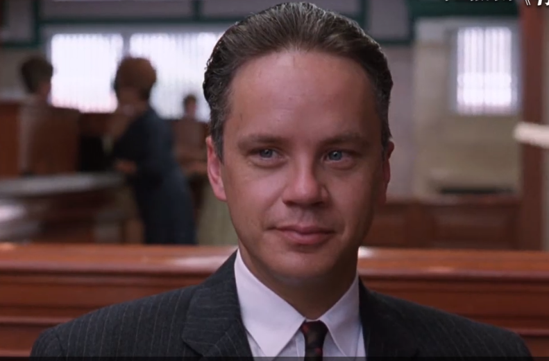 安迪在牢房中挖洞的19年，用坏了2把锤子，换过6张海报，最终成功