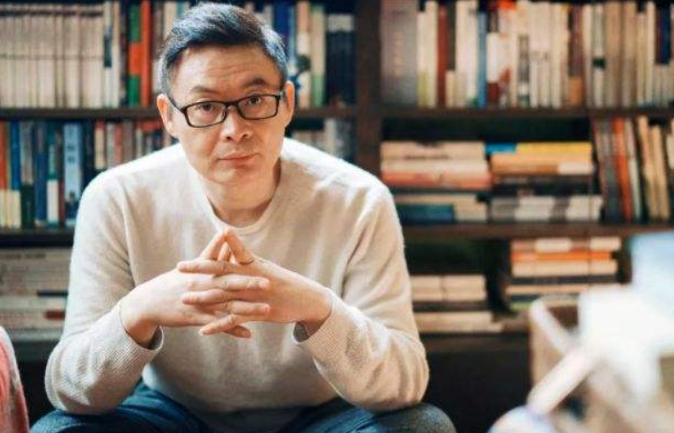 谍战文学之父麦家，凭《解密》获得文学奖，高考语文却仅考考61分