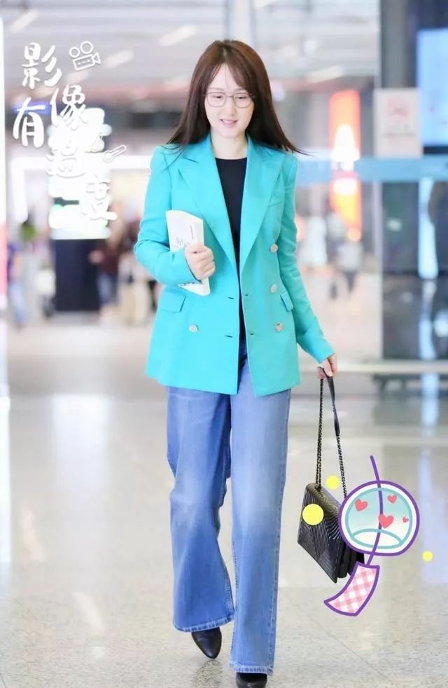 杨钰莹玉女形象幻灭！脸僵身材发福快撑爆西装，48岁仍憧憬爱情