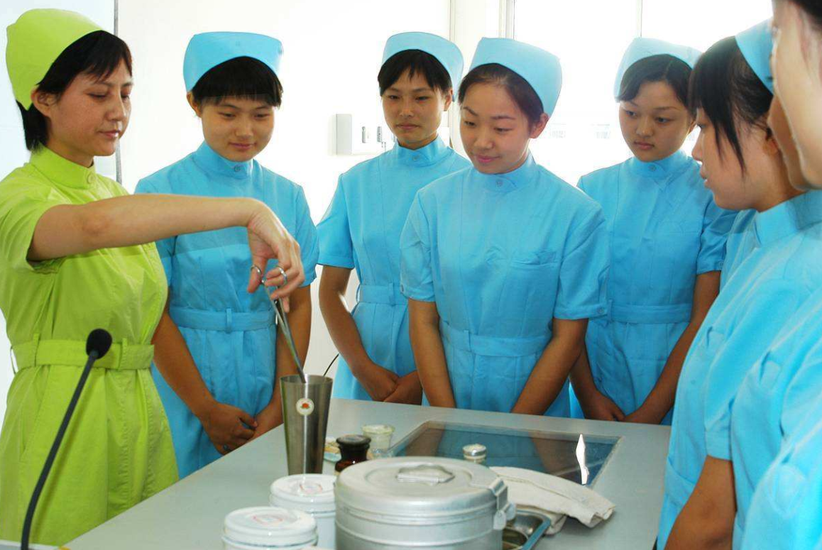 贵州新增一所大学首届招生遇冷，不怪学生不愿报，名字起得太随意