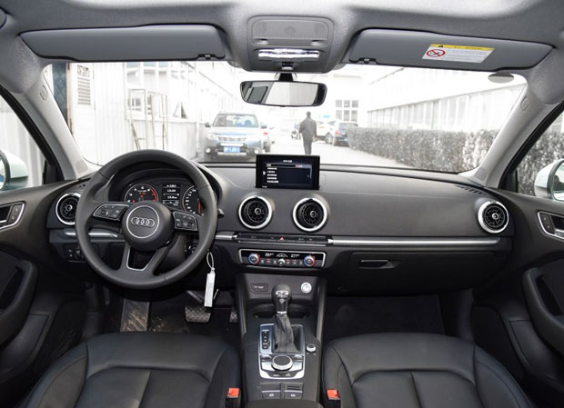 最便宜BBA！宝马奥迪14万，奔驰21万，网友：奔驰凭啥贵7万