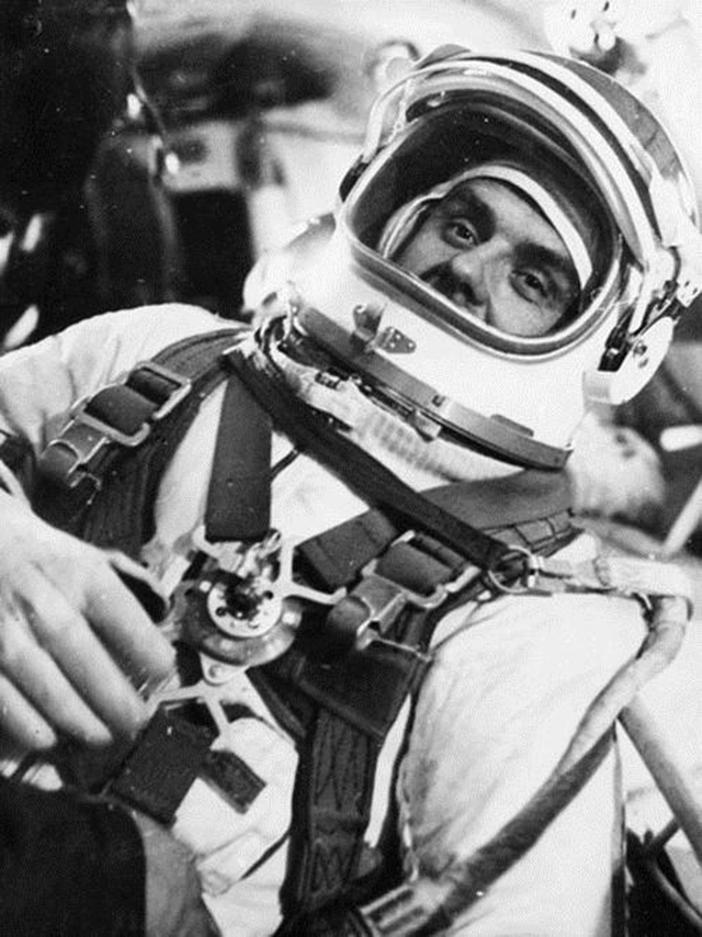 中国第一个牺牲的宇航员是谁 死在太空中的宇航员-起航号