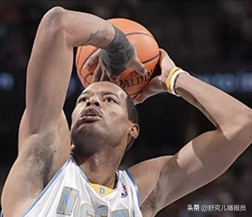为什么nba奇葩投篮（NBA历史十大奇葩投篮动作：马里昂马丁榜上有名，榜首无悬念）