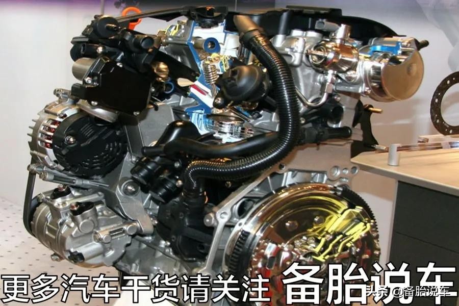 手动挡换挡到底看转速，还是看时速？什么时候换挡才最省油