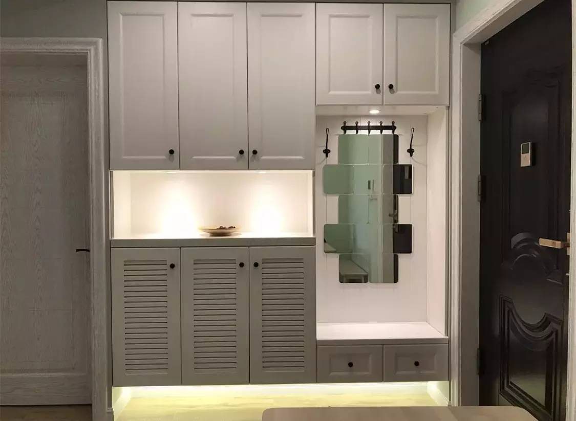 玄关鞋柜怎么设计？给你4种设计方案，照着装准没错