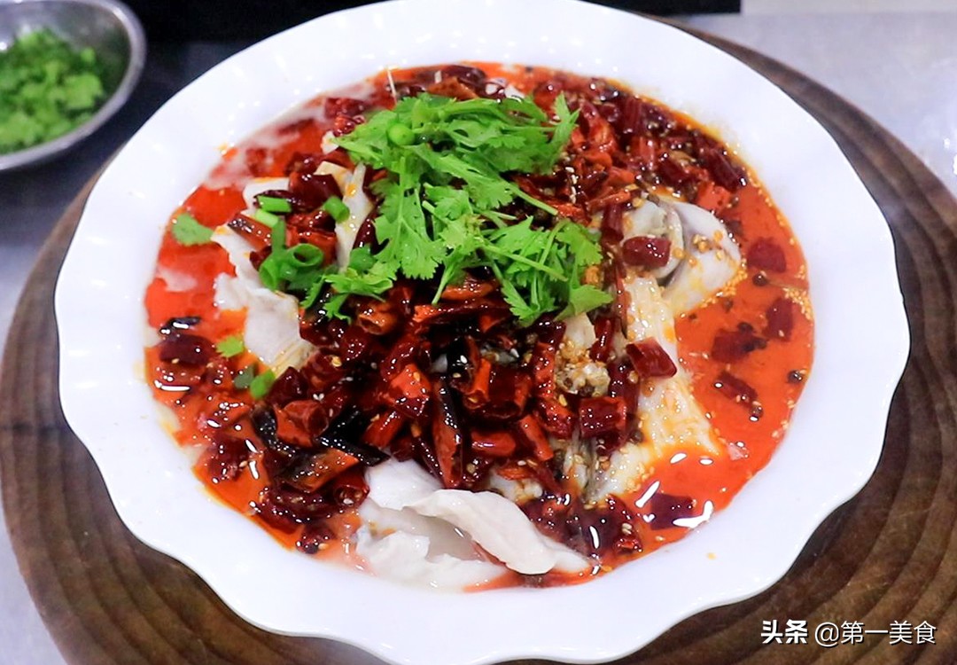 草魚的做法,草魚的做法簡(jiǎn)單又好吃
