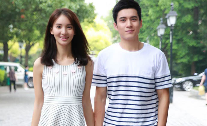 之后韩东君和金晨在某访谈节目中,大秀恩爱,那眼风绝对没有假,两人