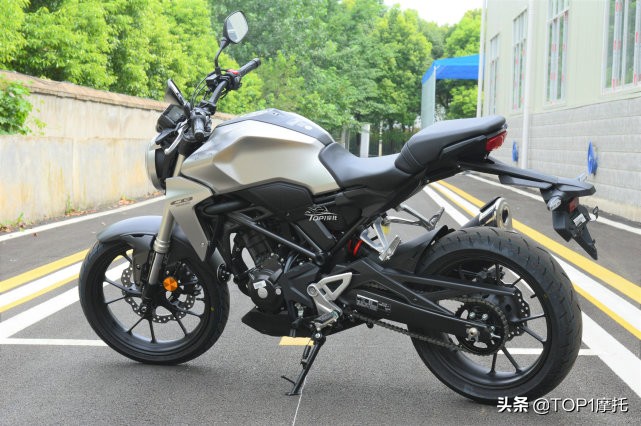 被价格掩盖了实力！本田CB300R骑行体验 完美的入门级街车