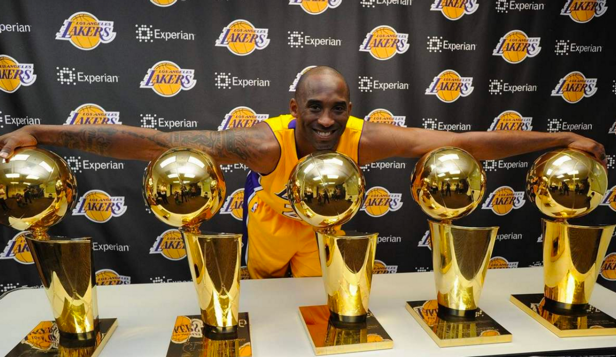 科比分别跟谁拿了五座总冠军(科比的夺冠配置有多低?