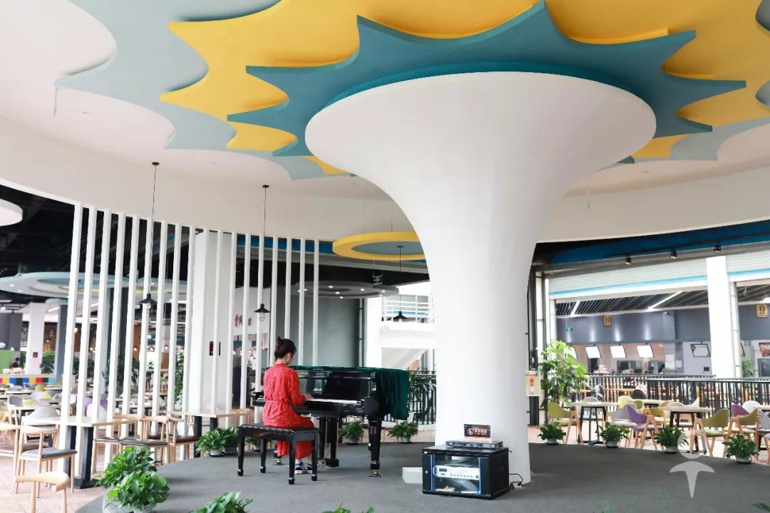 餐厅配备钢琴，三大校区美不胜收，还是西游记拍摄地！四川这所高校让人心动