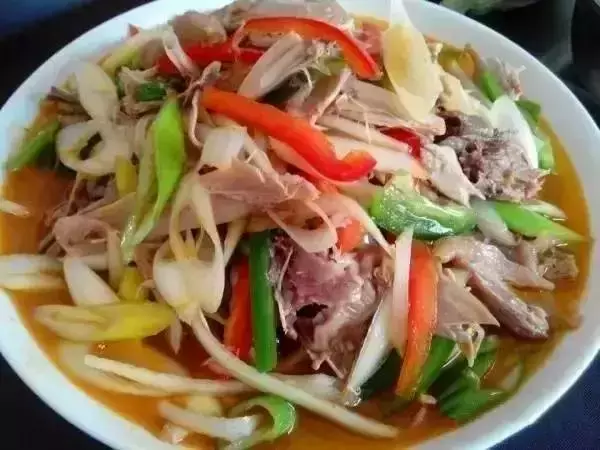 如果你知道了新疆美食的卡路里,你一定会相信在新疆你会胖