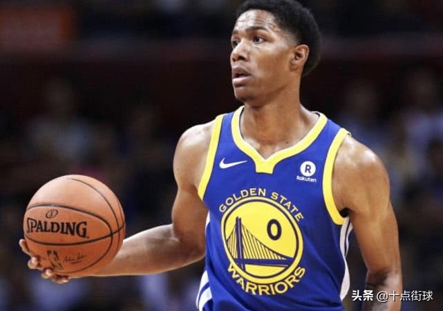 nba哪些球星是三连冠(这就是命？进入NBA三年，年年总冠军，他是现役唯一的三连冠球员)