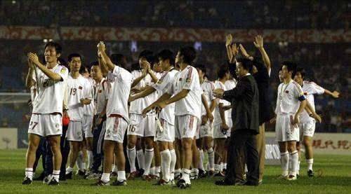 中国队04年世界杯(中日大战经典记忆：2004年亚洲杯决赛，中国足球的历史性转折点)