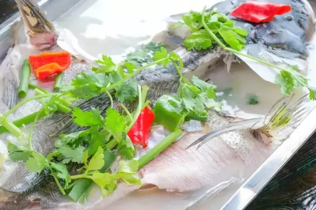 28年的老字號粵菜館,陪伴了梅林兩代人。