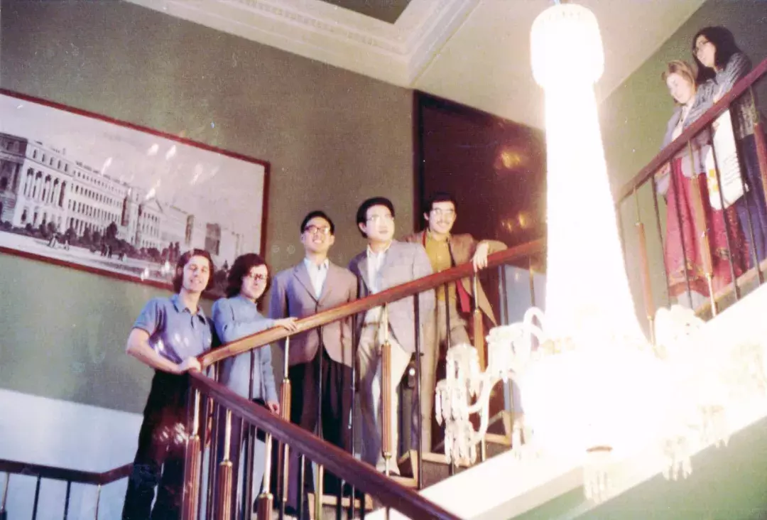 难忘：亲历1973年周总理派到西方留学