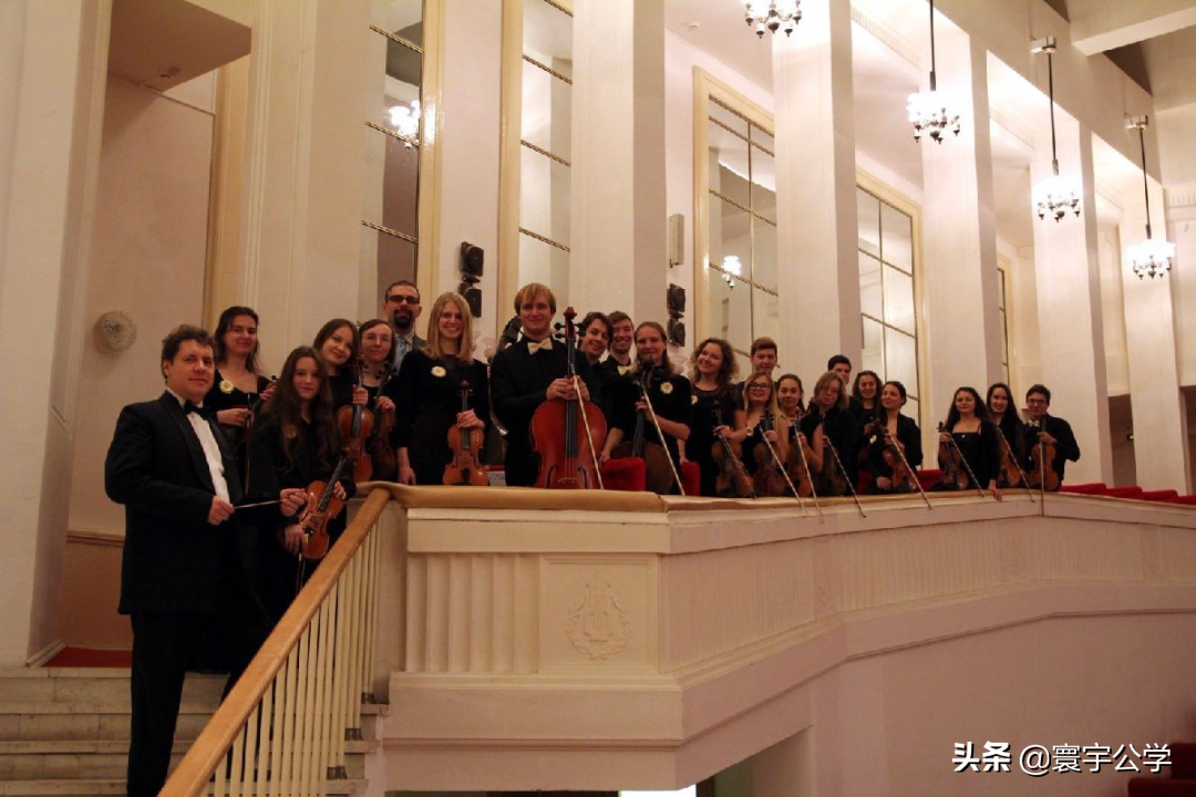 在圣彼得堡国立音乐学院（СПбГК）读书是种什么样的体验？