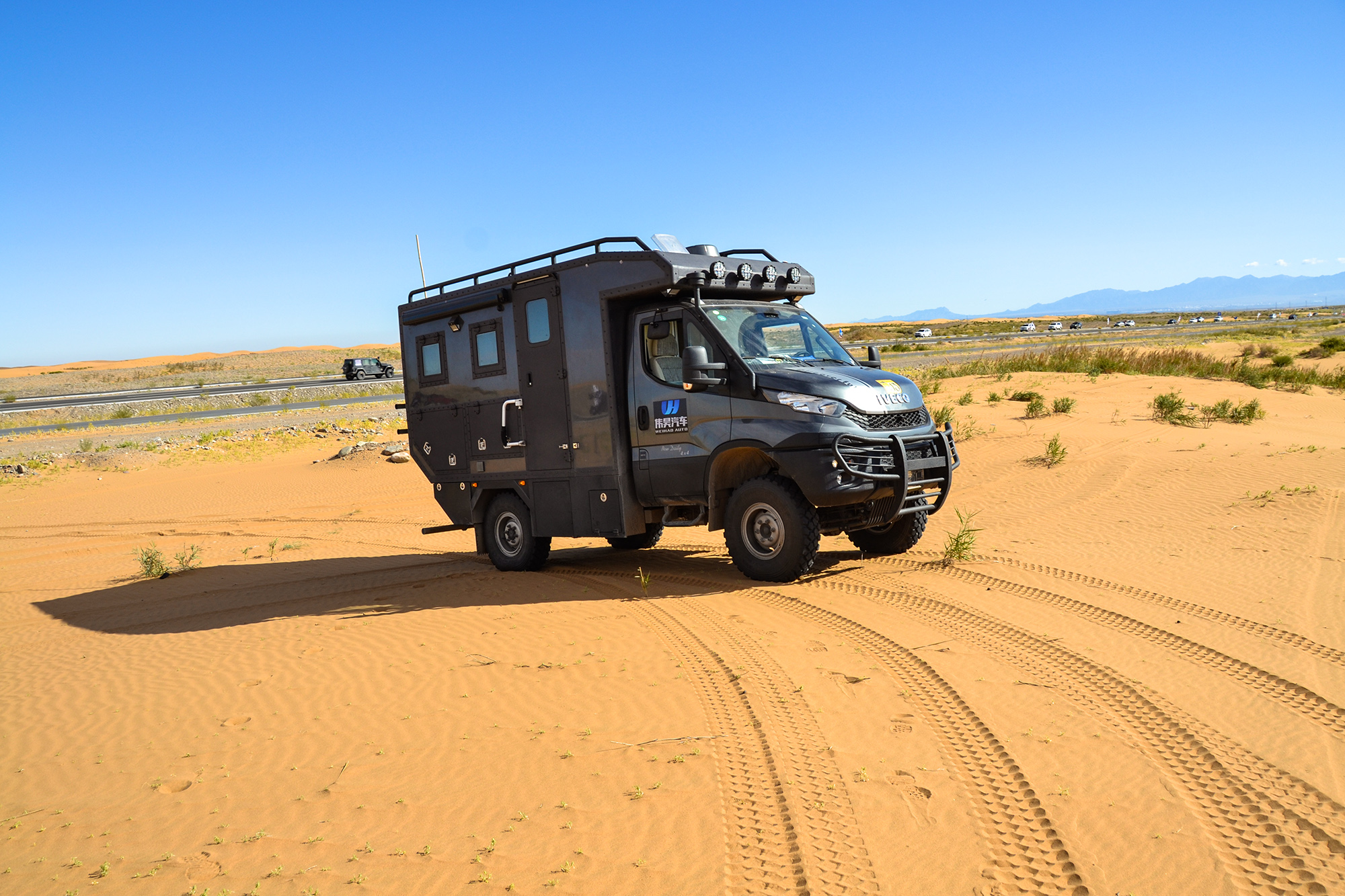 100多万的依维柯越野房车长啥样?