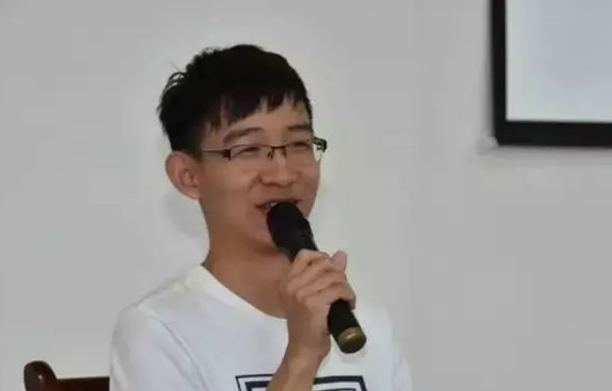 “别急，听下清华怎么说”，衡水学霸接到北大电话后，没马上接受