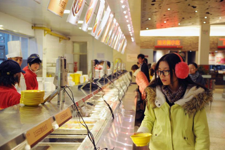 各省大学生“生活费”榜单出炉，家长不用再纠结了，看标准给吧