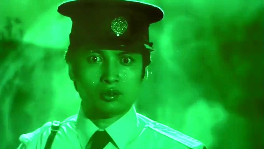 40年过去了，这部电影凭啥超越《山村老尸》，成为恐怖片天花板？