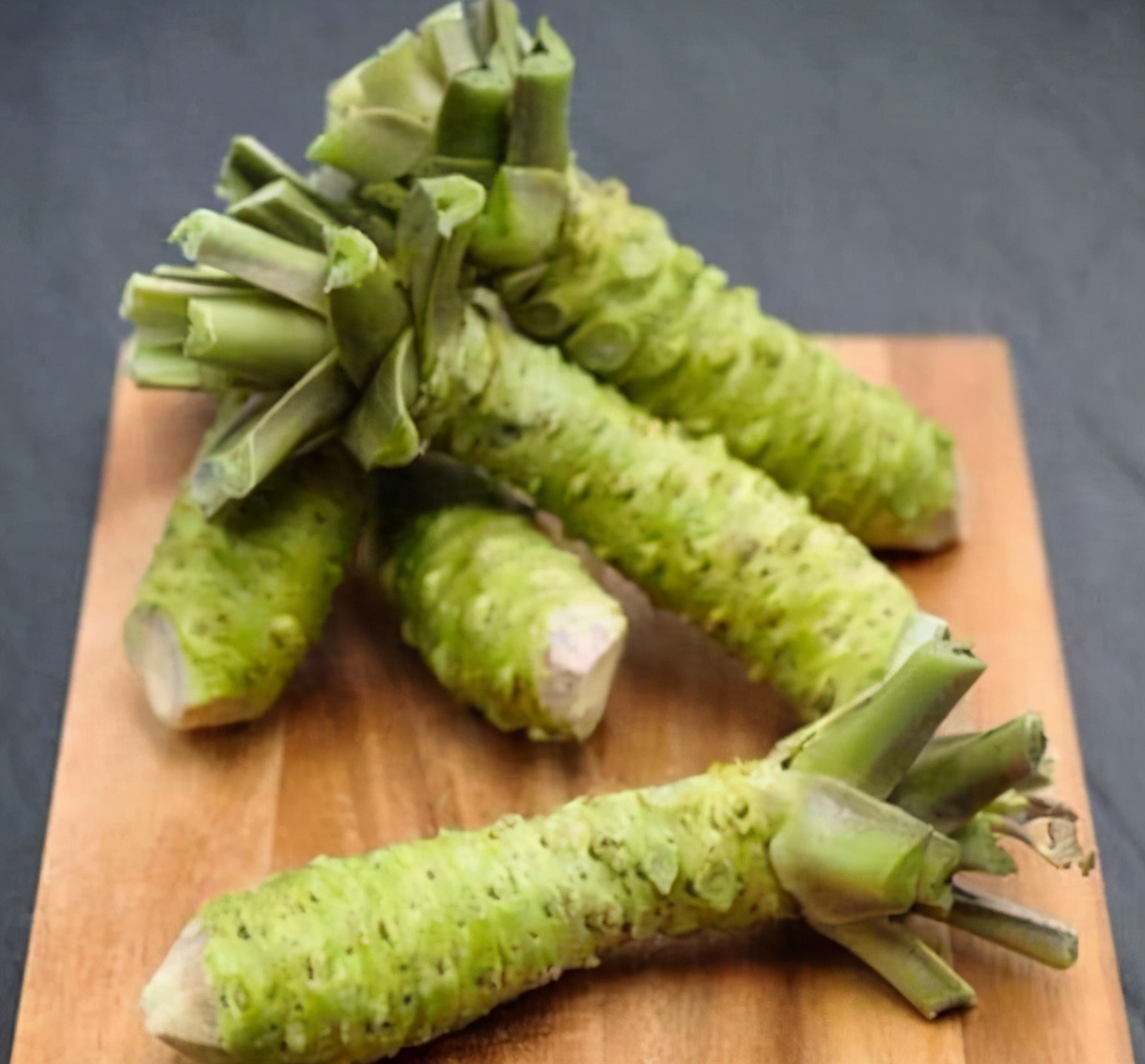 吃了多年的“芥末”，到底是什么做成的？今天总算知道了，涨知识