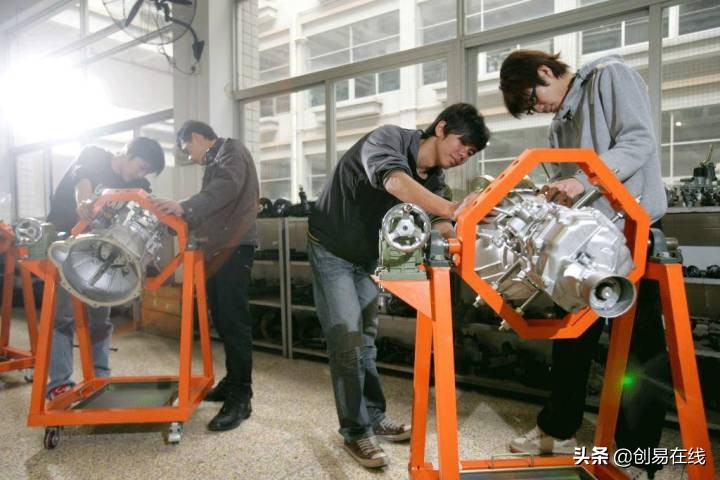 从“挑战清北”的山东蓝翔技校看，中国制造业需要向德国学习什么