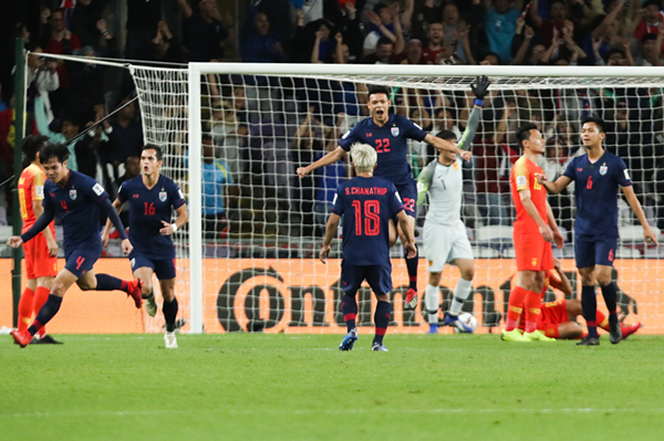 足球比赛换人为什么容易进球（换人总能很快进球，里皮到底有什么“魔法”？）