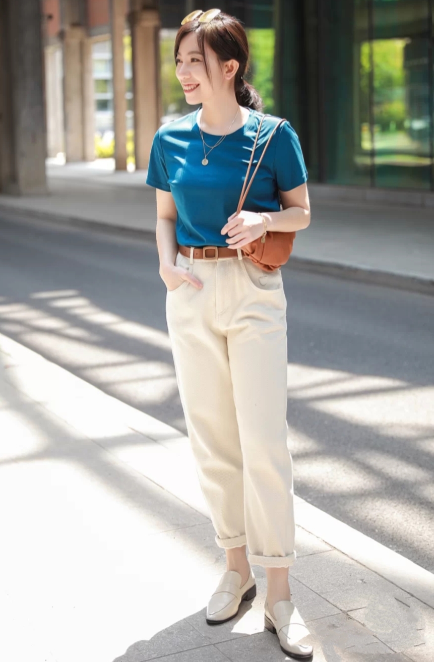 夏季就要穿复古浪漫的孔雀蓝 夏季就要穿复古浪漫的孔雀蓝衣服 - 情书