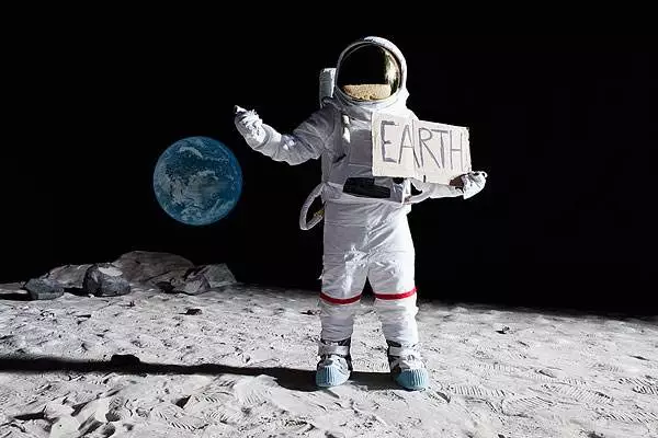 鸿星尔克，高性价比，保暖又舒适。