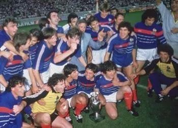 欧洲杯历届冠军一览（球彩有道：历届欧洲杯冠亚军及历届欧洲杯四强）