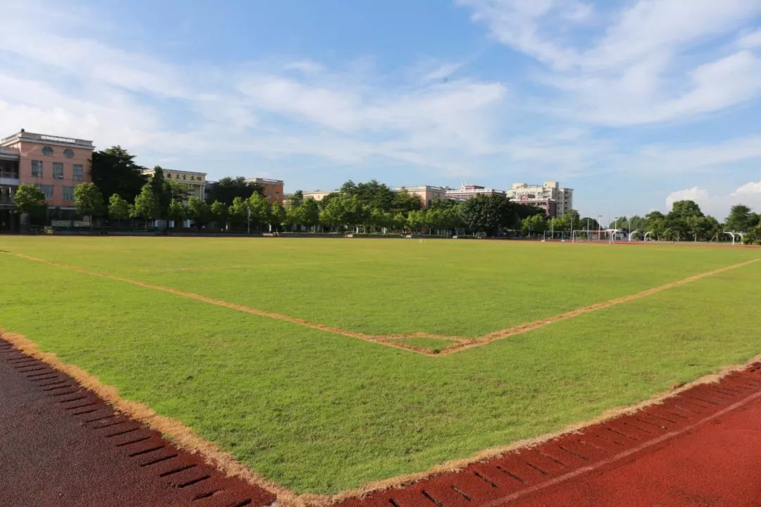 东莞市翰林实验学校丨这里每10个学生，有近5个考上重点大学