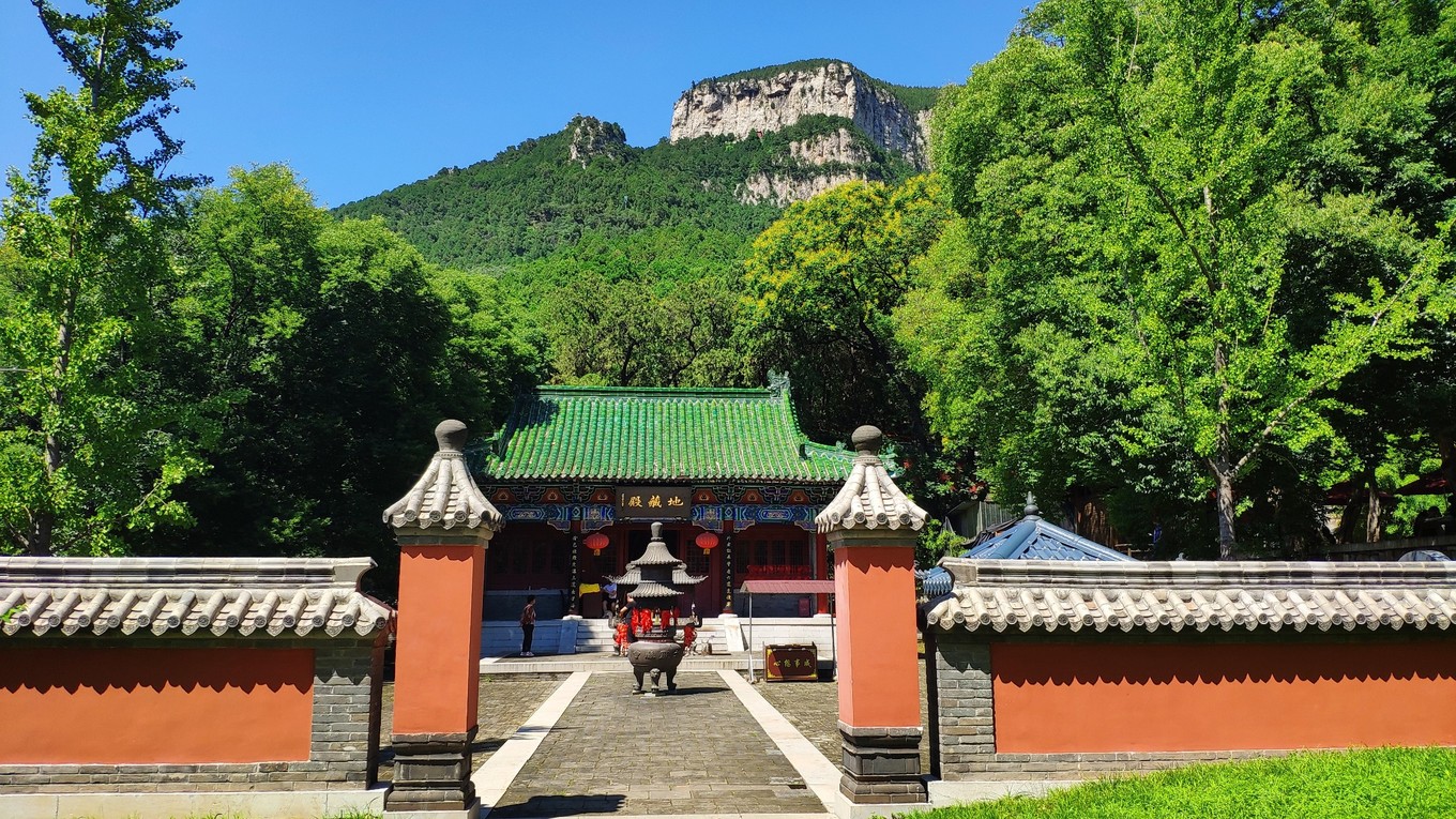 自驾游济南的千年古刹—灵岩寺