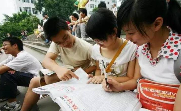 大学里“华而不实”的专业，名字看起来高大上，实则就业前景很差